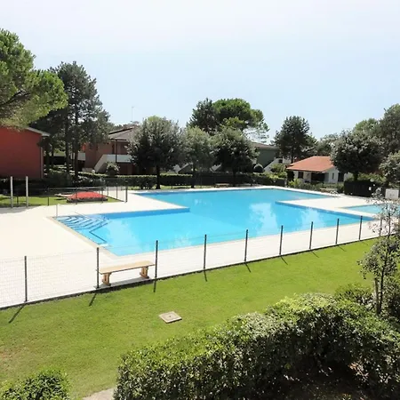 Apartment With Garden And Pool Access *