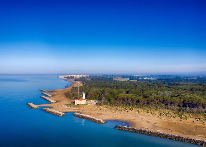 Apartment With Garden And Pool Access