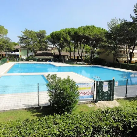 Appartamento With Garden And Pool Access Bibione